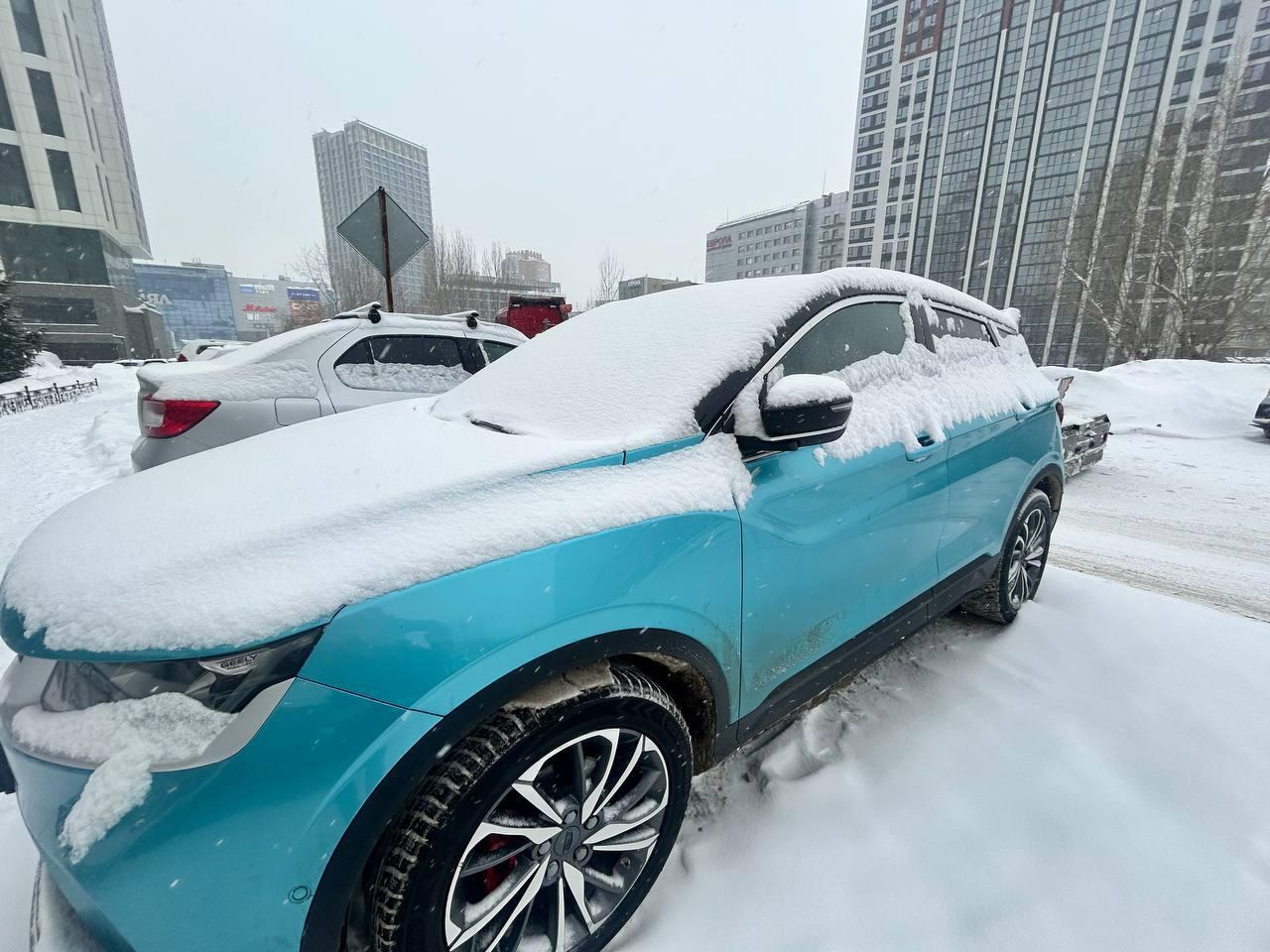 Фото Новосибирск засыпало снегом накануне 40-градусных морозов: 10 кадров аномальной погоды 3